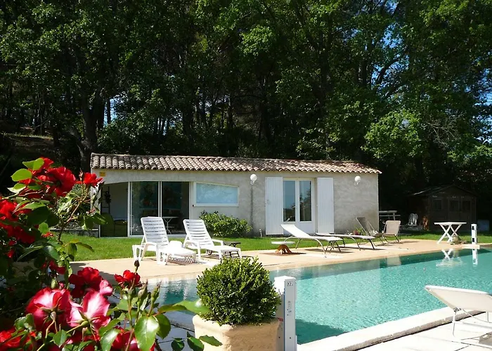Un Lit En Provence
